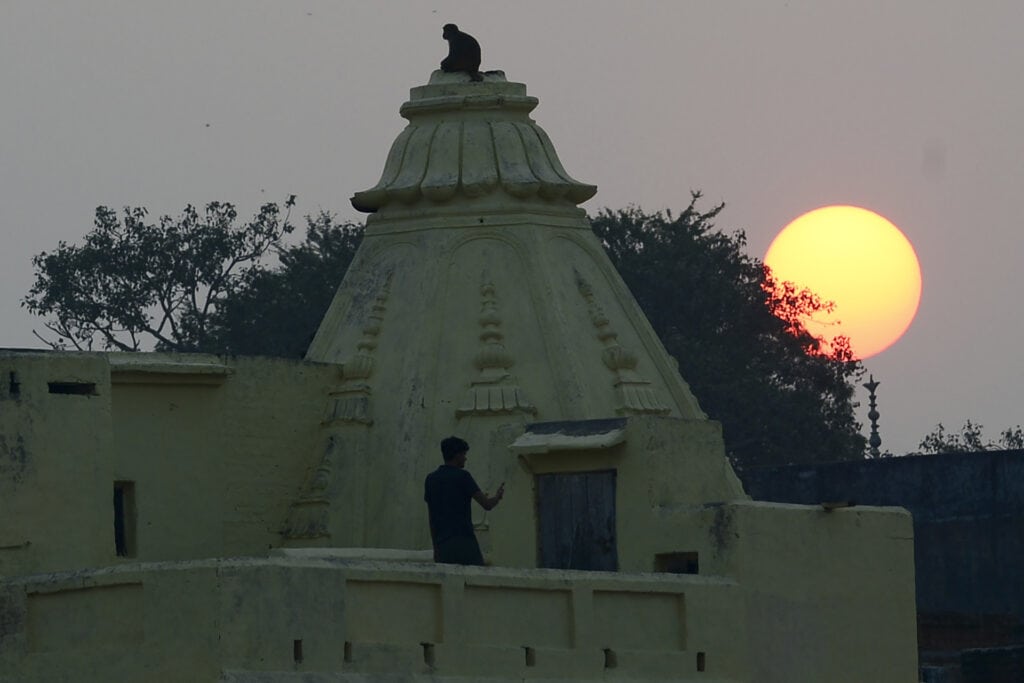 INDIA-POLITICS-RELIGION-INTERNET-UNREST