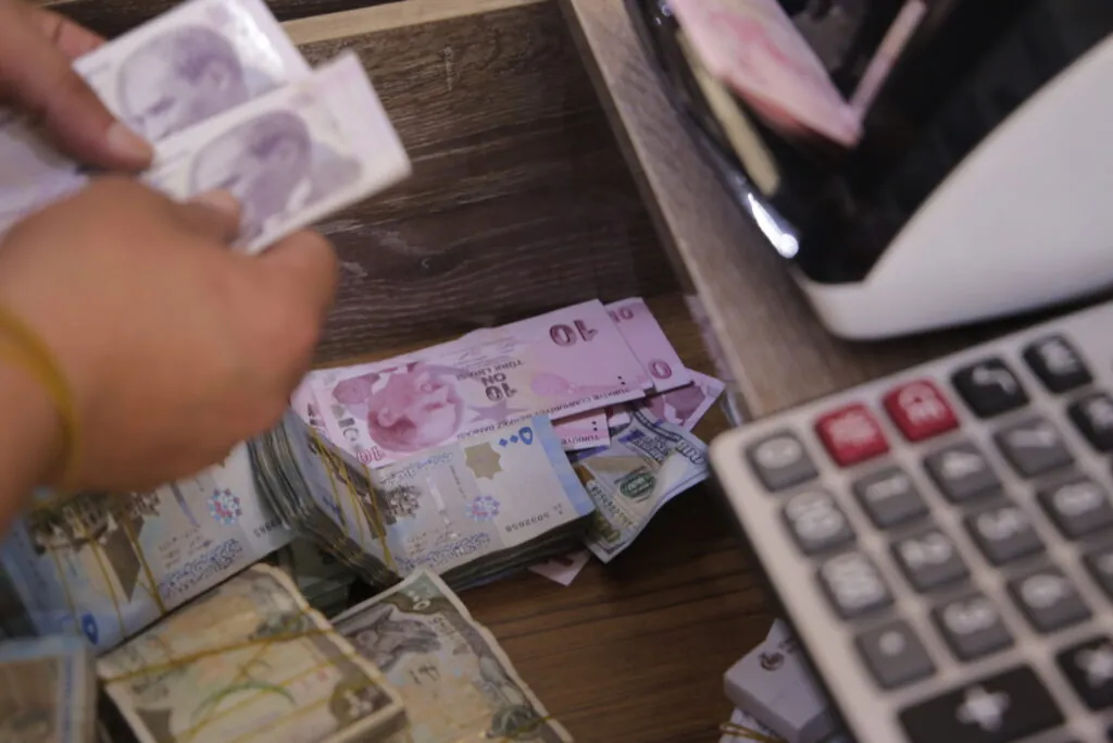 NW Syria makes Turkish lira currency of choice