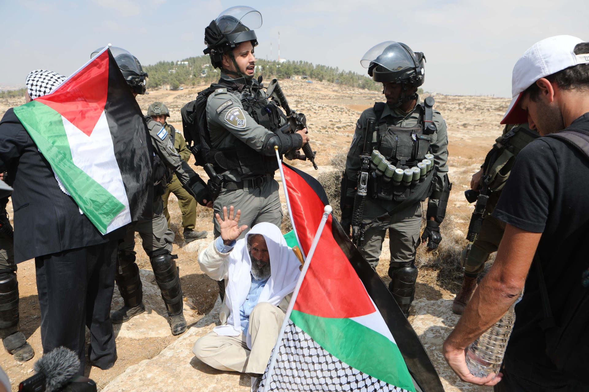 Protest against Jewish settlements in West Bank|TOPSHOT-PALESTINIAN-ISRAEL-CONFLICT