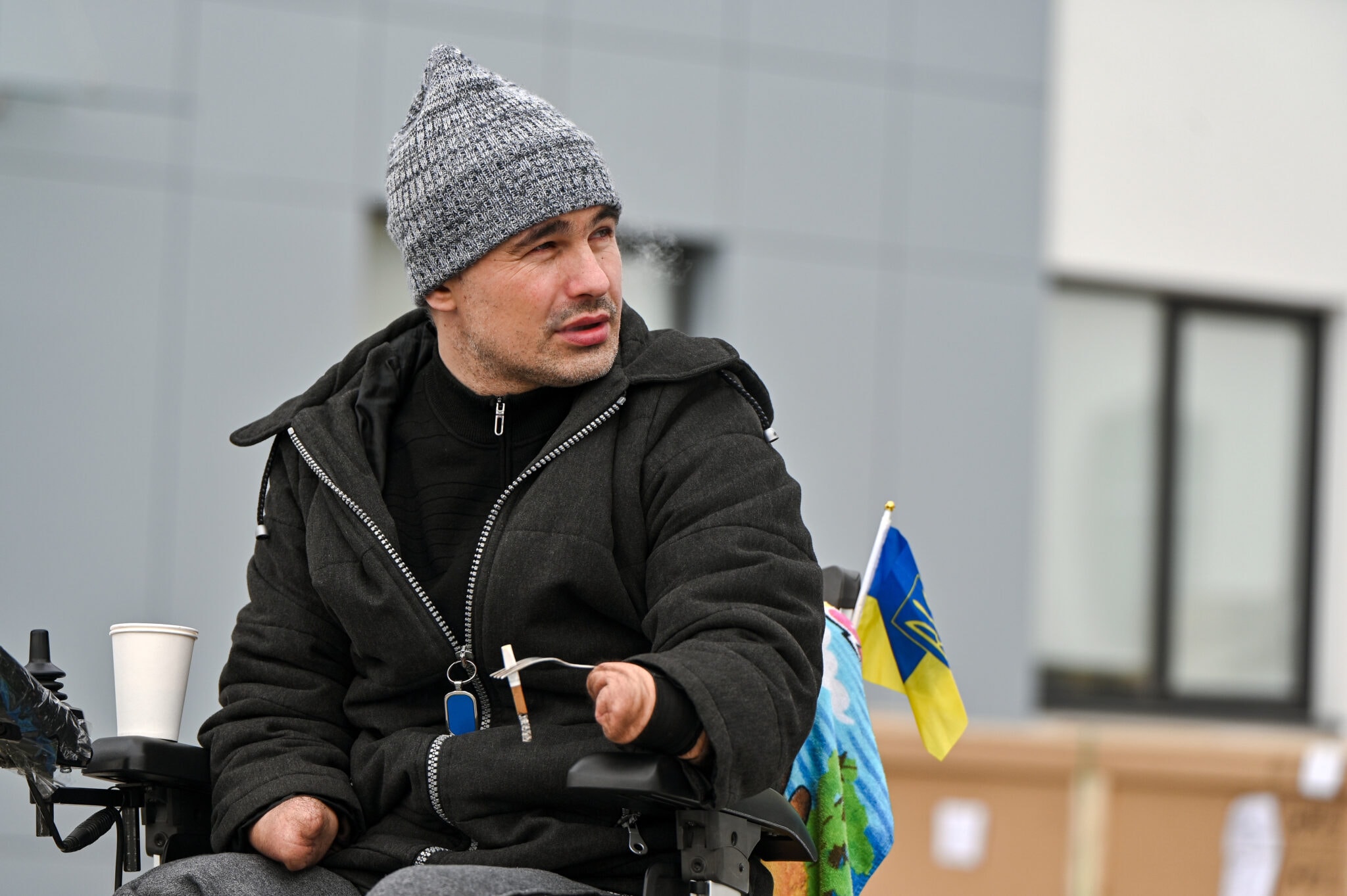 Ukrainian defender with arms and legs amputated in Russian captivity undergoes prosthetics in Lviv