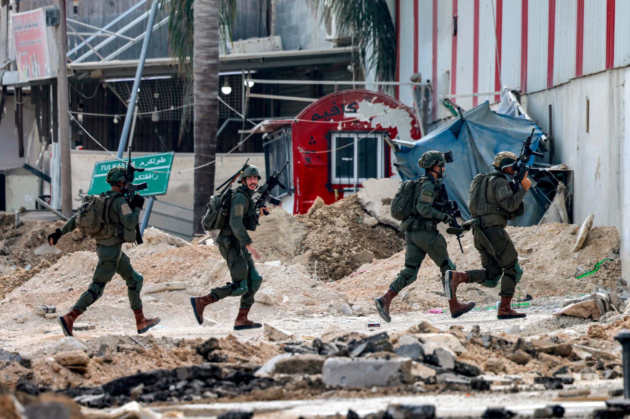 TOPSHOT-PALESTINIAN-ISRAEL-CONFLICT