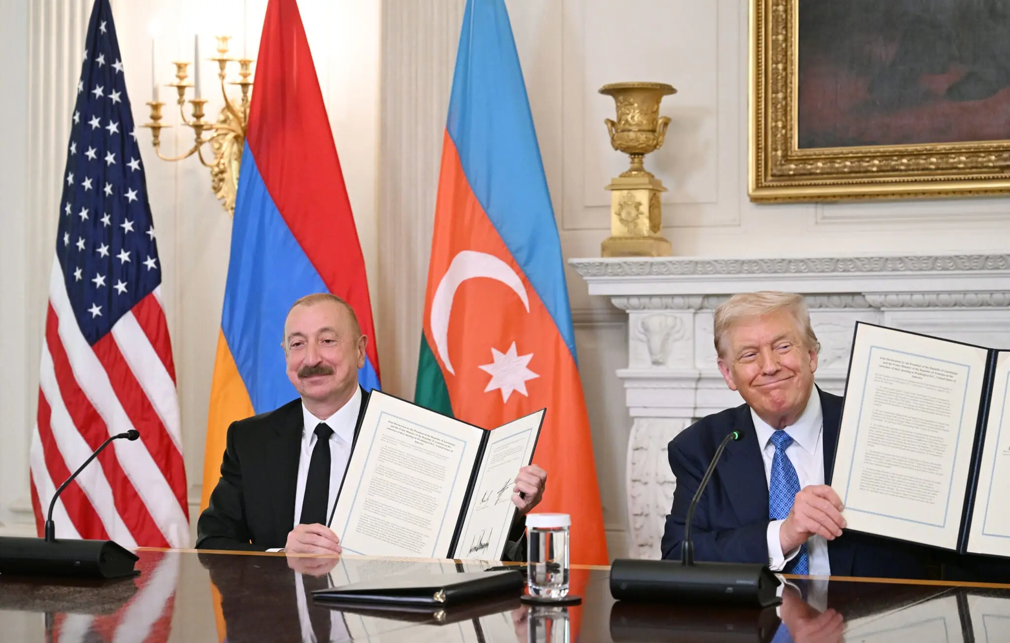 Armenia, Azerbaijan ink peace ‘roadmap’ during White House ceremony