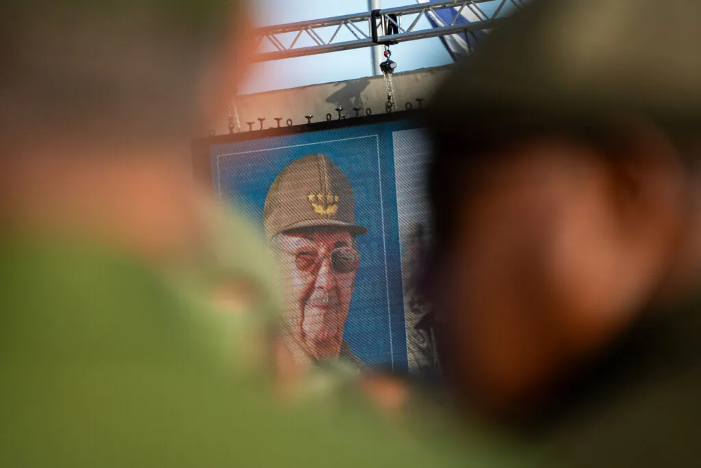 Supporters rally in Havana after U.S. accusations against Raul Castro